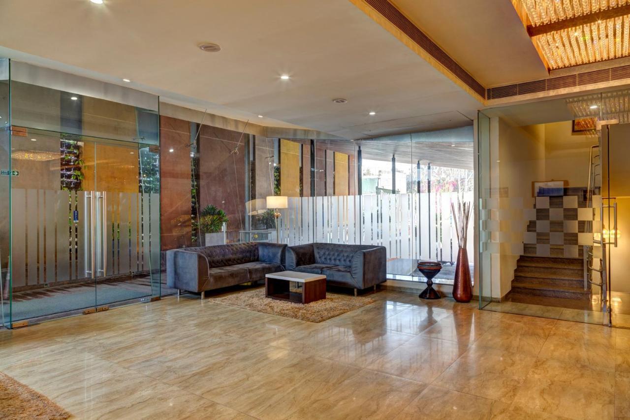 Icon Business Hotel By Bhagini Bangalore Exteriör bild