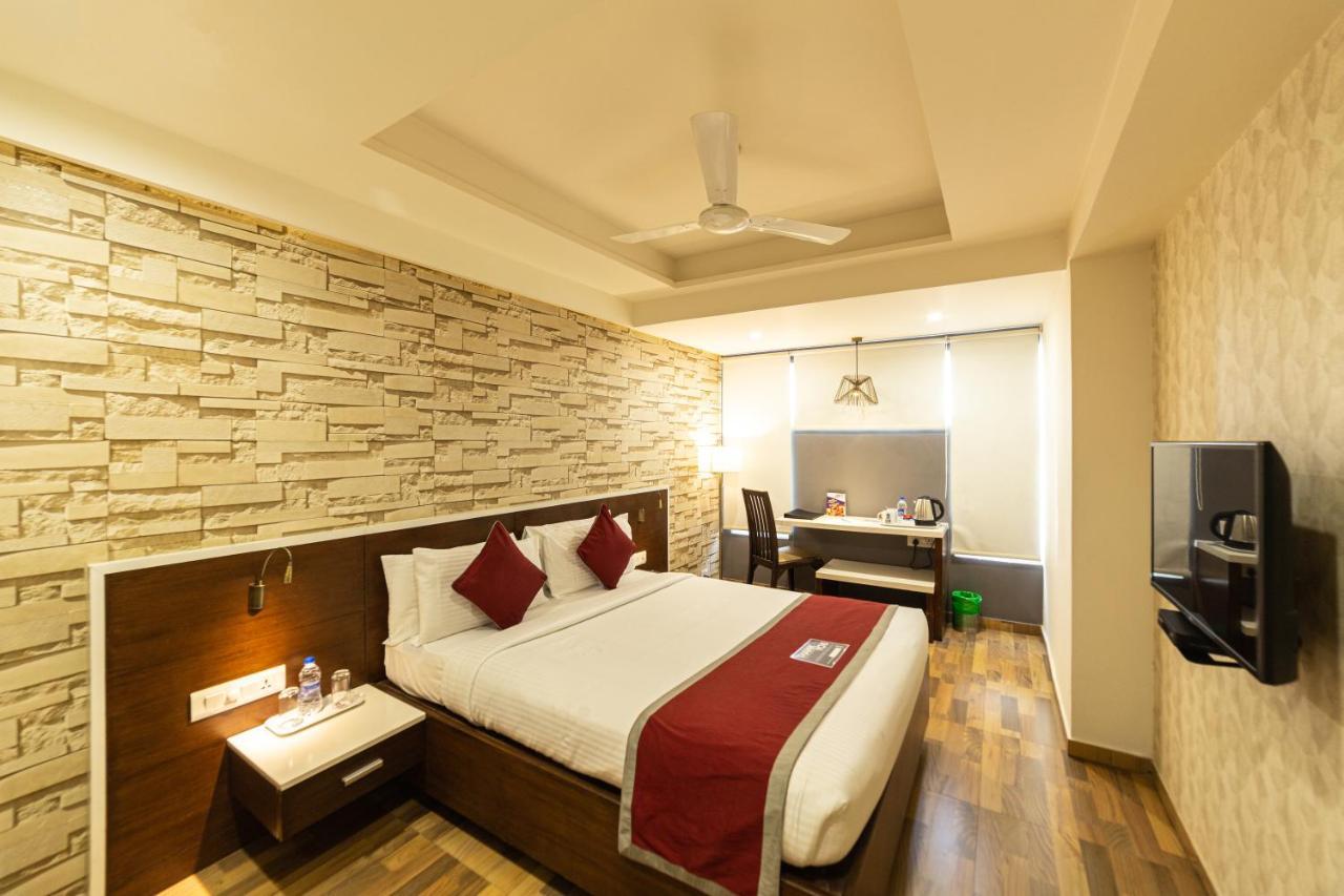 Icon Business Hotel By Bhagini Bangalore Exteriör bild