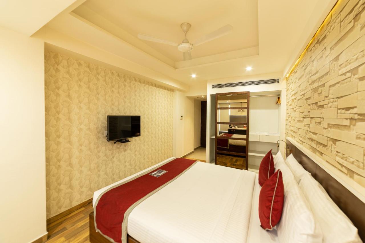 Icon Business Hotel By Bhagini Bangalore Exteriör bild