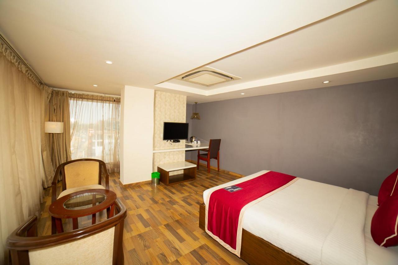 Icon Business Hotel By Bhagini Bangalore Exteriör bild